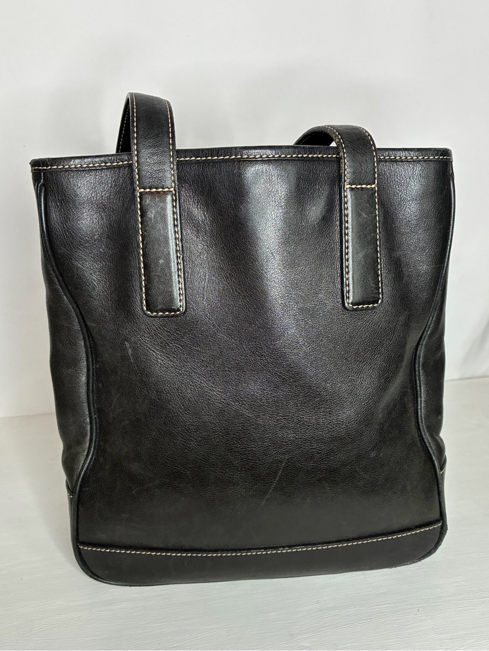 Coach Black Leather Shoulder
Tote with White Contrast
Stitching L2S-7776